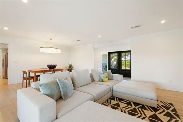 5 Cache Cay Drive, Vero Beach, FL 32963