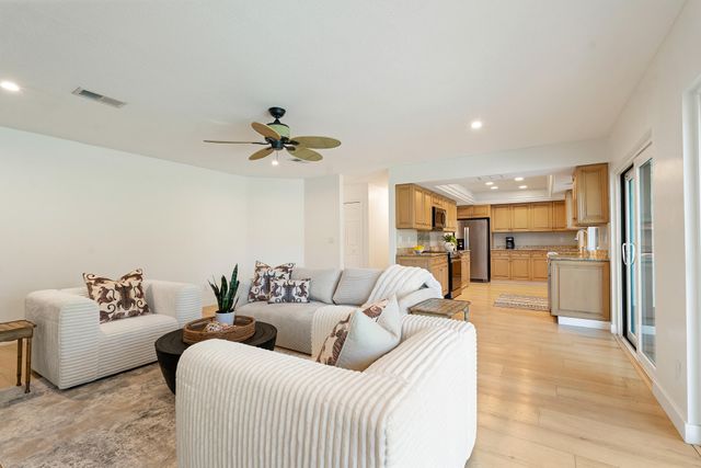 5 Cache Cay Drive, Vero Beach, FL 32963