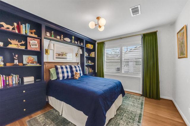 7706 Meadowbriar Lane, Houston, TX 77063