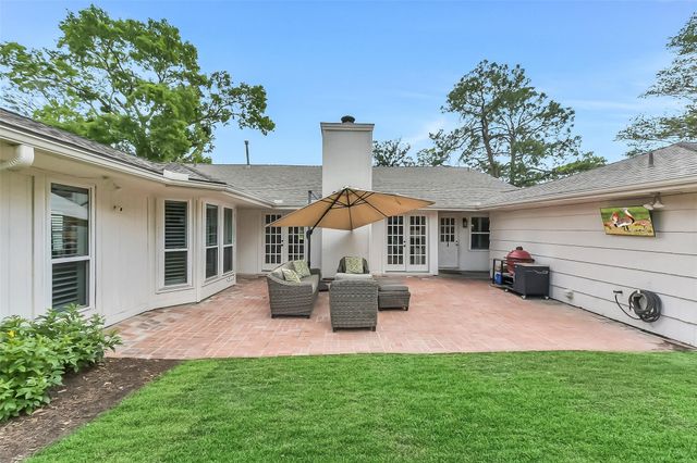 7706 Meadowbriar Lane, Houston, TX 77063