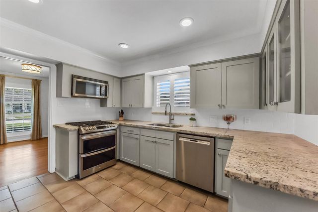 7706 Meadowbriar Lane, Houston, TX 77063