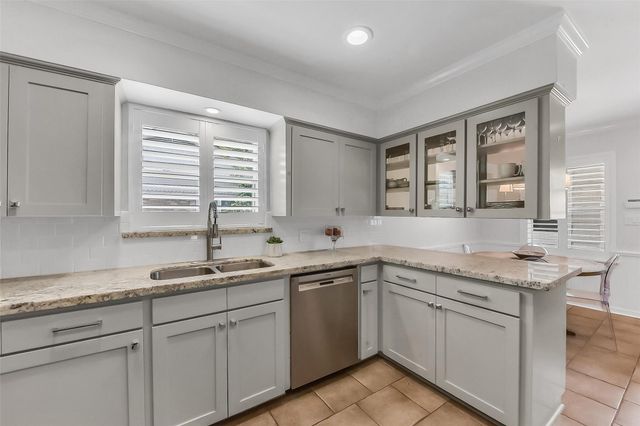 7706 Meadowbriar Lane, Houston, TX 77063