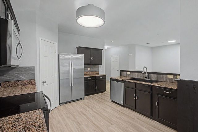 1400 Horseshoe Bend Court, Fort Worth, TX 76131
