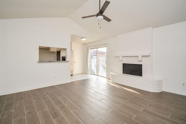 4906 E Orem Drive, Houston, TX 77048