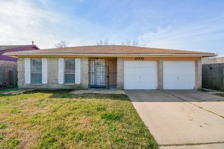 4906 E Orem Drive, Houston, TX 77048