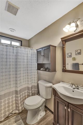 156 Dinwiddie Dr, Plum Boro, PA 15068