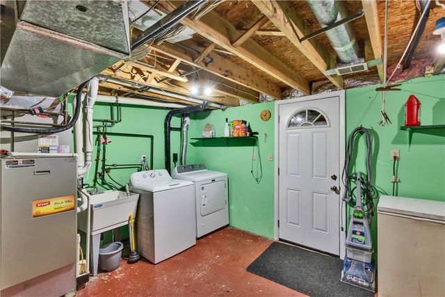 156 Dinwiddie Dr, Plum Boro, PA 15068