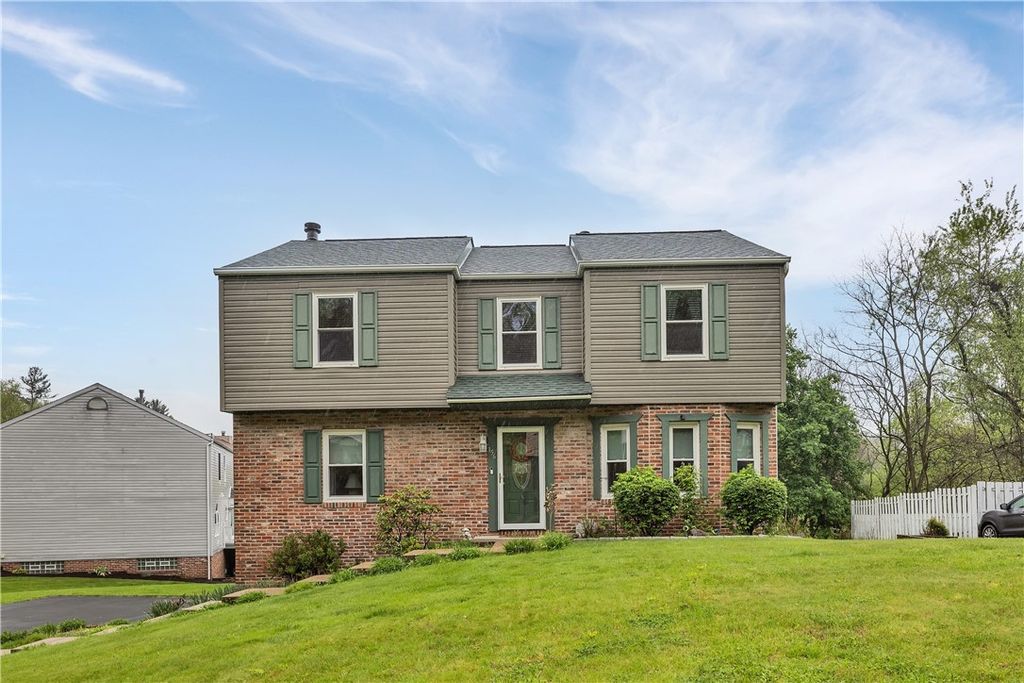 156 Dinwiddie Dr, Plum Boro, PA 15068