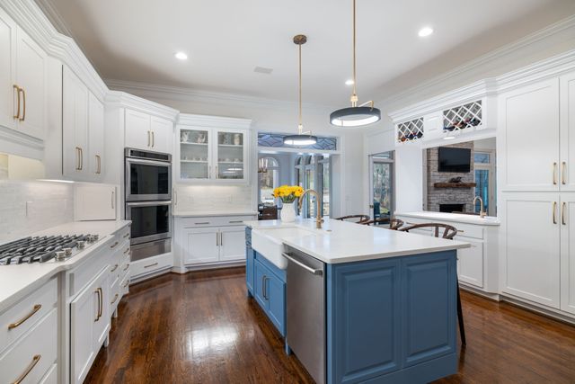 915 Calloway Dr, Brentwood, TN 37027