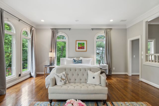 915 Calloway Dr, Brentwood, TN 37027