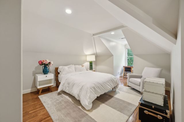 915 Calloway Dr, Brentwood, TN 37027