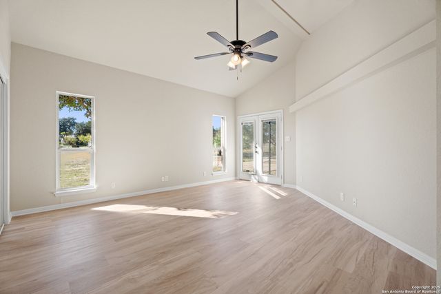 1911 Fm 1516, China Grove, TX 78263