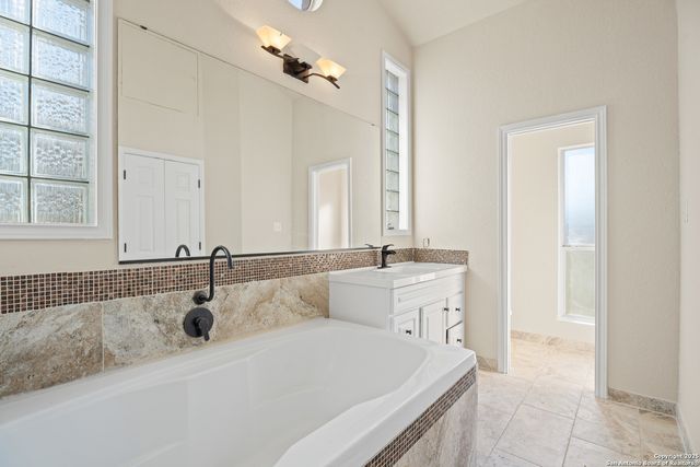 1911 Fm 1516, China Grove, TX 78263