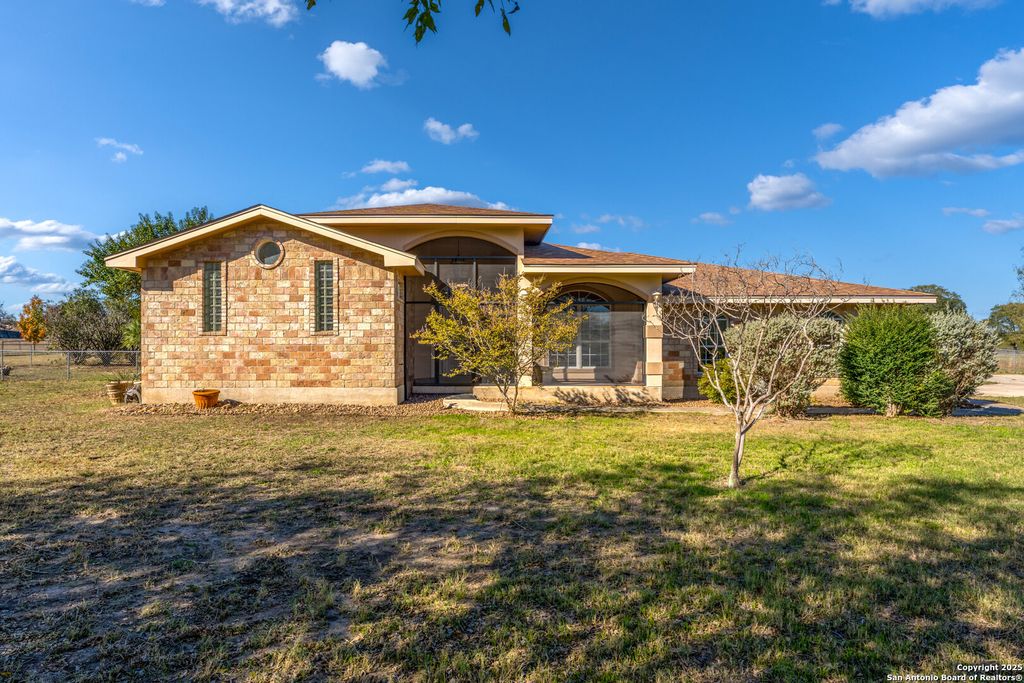 1911 Fm 1516, China Grove, TX 78263