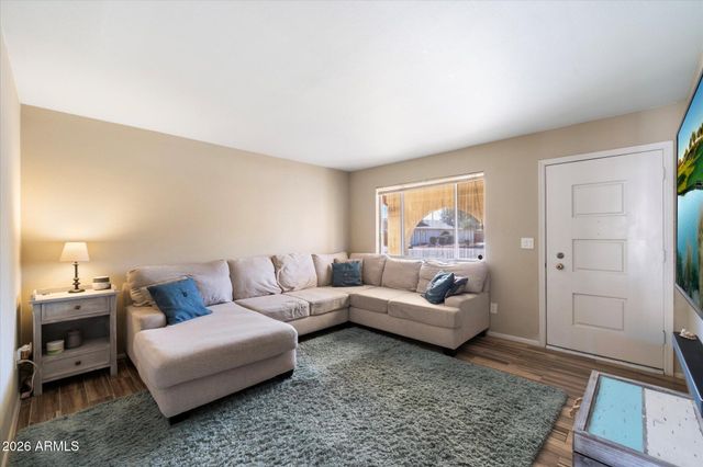 10610 S 42ND Place, Phoenix, AZ 85044