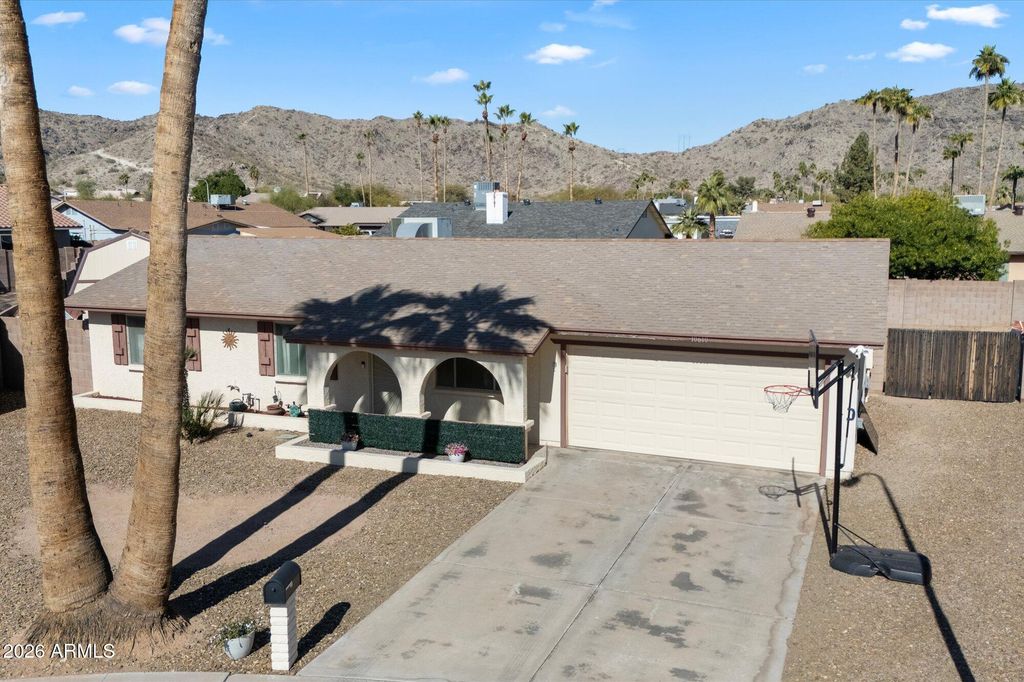 10610 S 42ND Place, Phoenix, AZ 85044 — photo 2