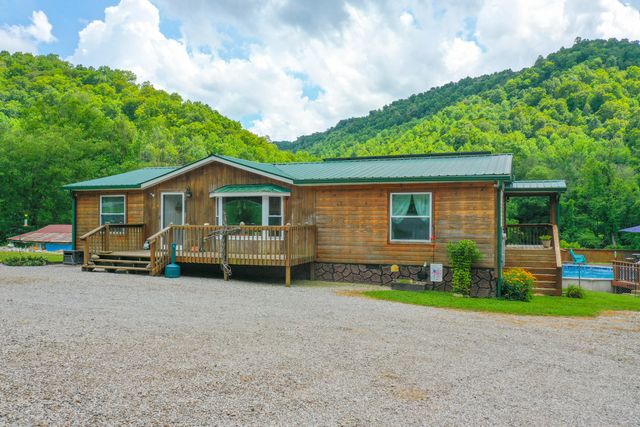 4264 1482 Highway, Oneida, KY 40972