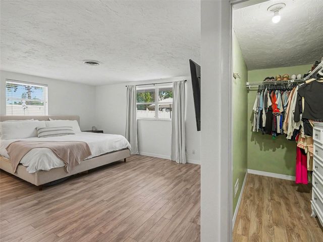 222 MALVERN DRIVE, Venice, FL 34293