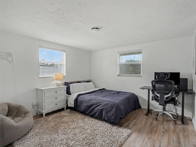 222 MALVERN DRIVE, Venice, FL 34293