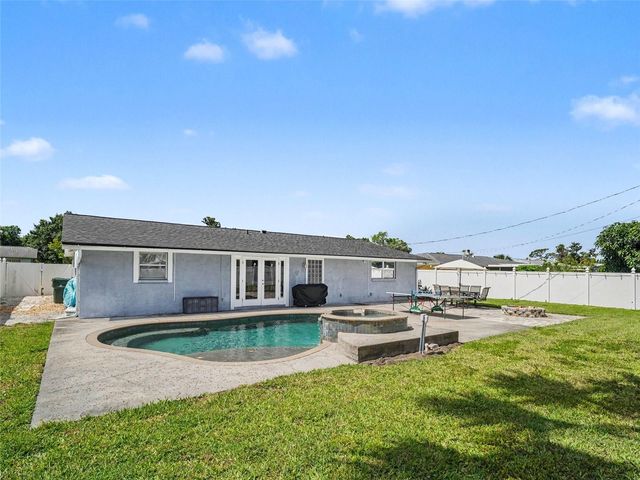 222 MALVERN DRIVE, Venice, FL 34293