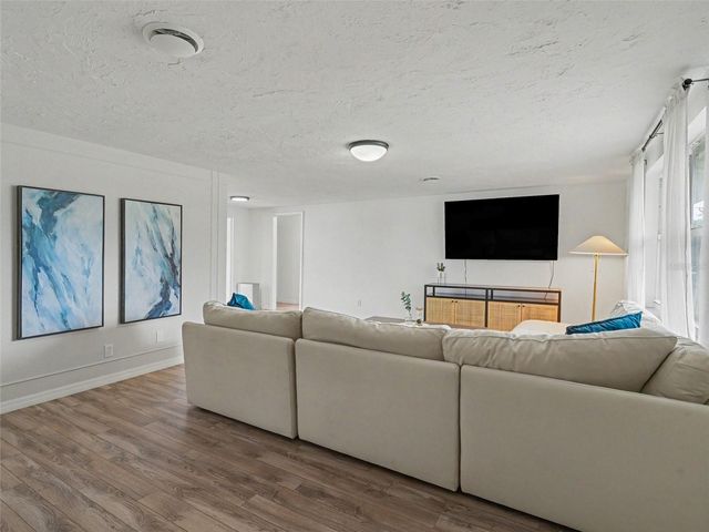222 MALVERN DRIVE, Venice, FL 34293
