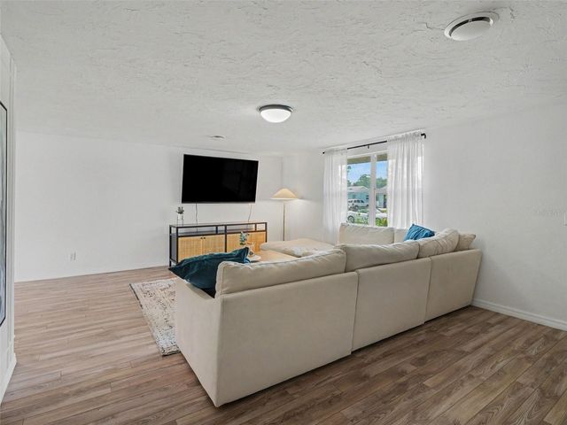 222 MALVERN DRIVE, Venice, FL 34293