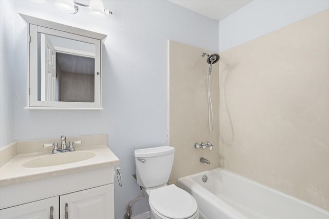 425 Ridgecrest Drive, Saginaw, TX 76179