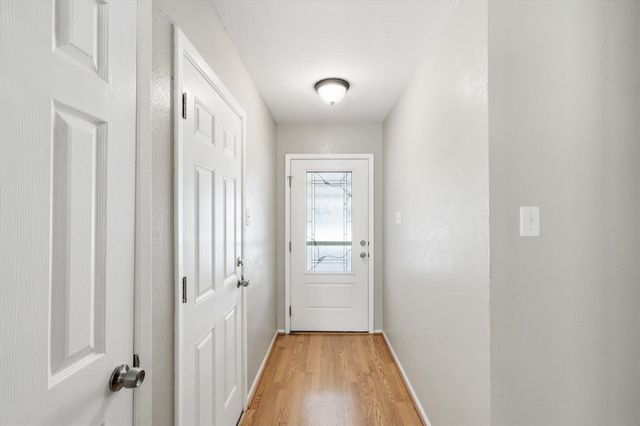 425 Ridgecrest Drive, Saginaw, TX 76179