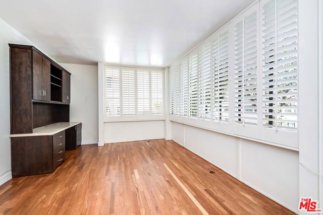 211 S Spalding Drive 107N, Beverly Hills, CA 90212