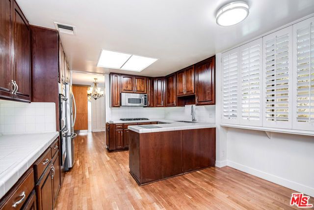 211 S Spalding Drive 107N, Beverly Hills, CA 90212