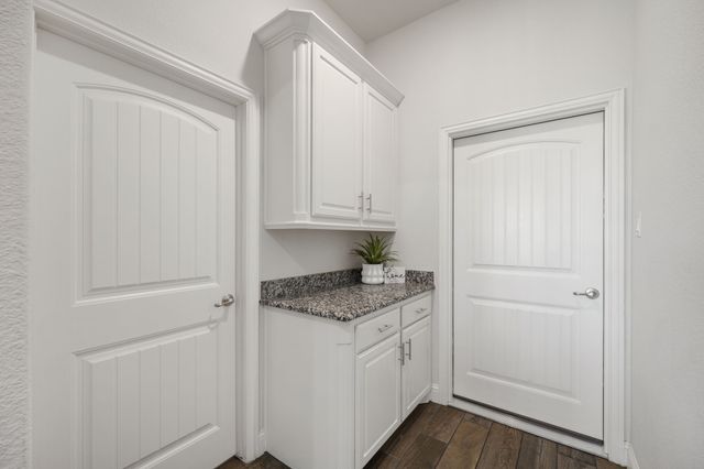 4341 Rush Road, Midlothian, TX 76065