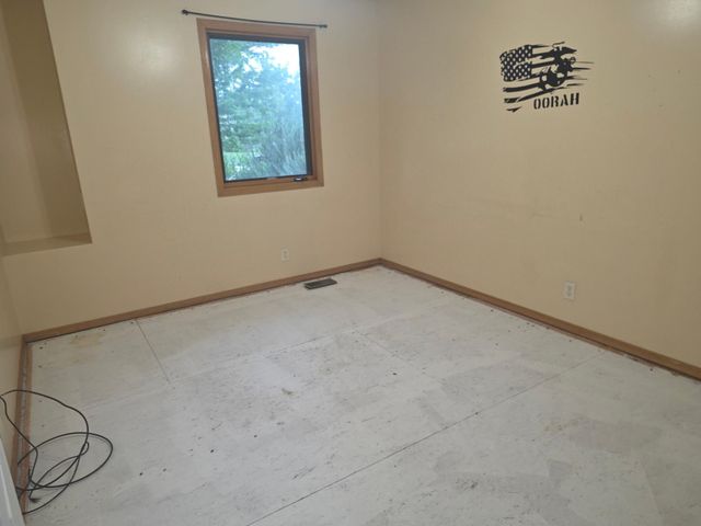 2211 S Glenhurst Ct, Andover, KS 67002
