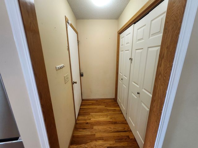 2211 S Glenhurst Ct, Andover, KS 67002