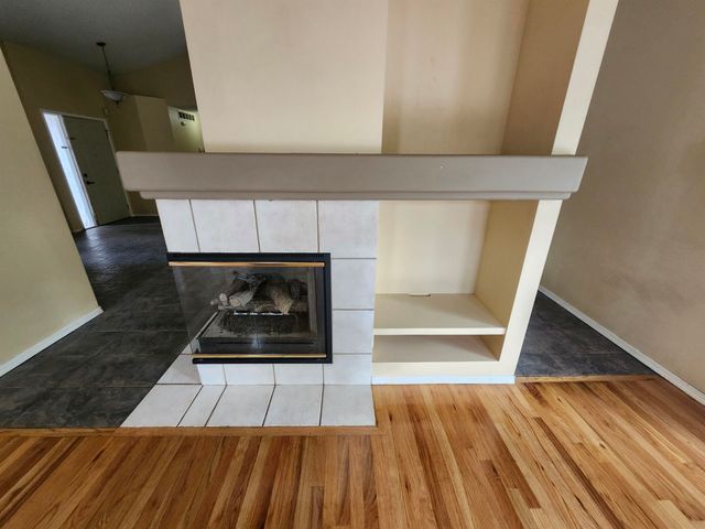2211 S Glenhurst Ct, Andover, KS 67002