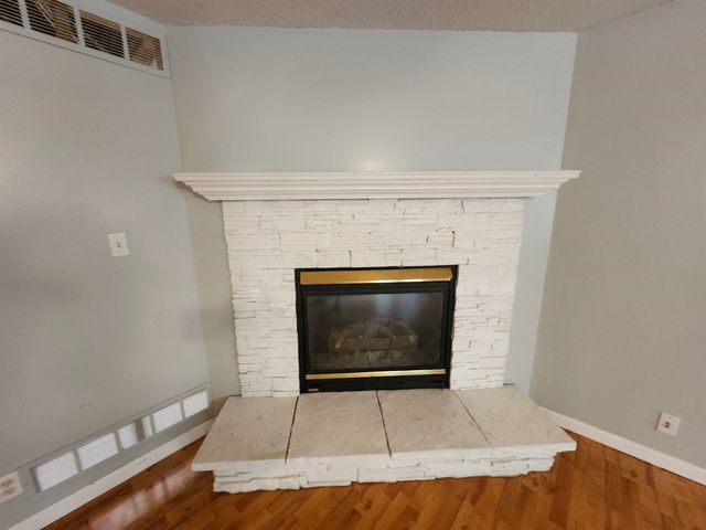 2211 S Glenhurst Ct, Andover, KS 67002