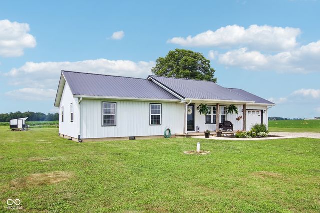 10784 W 300 N, Kempton, IN 46049