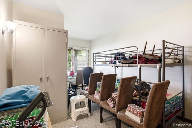 5431 Putnam Drive, West Bloomfield, MI 48323