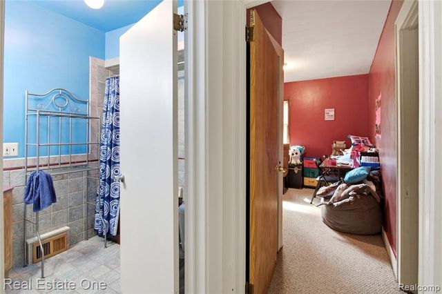 5431 Putnam Drive, West Bloomfield, MI 48323