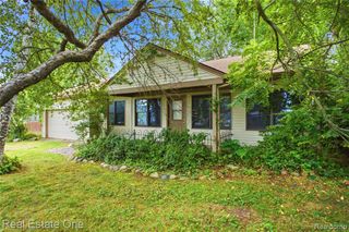5431 Putnam Drive, West Bloomfield, MI 48323