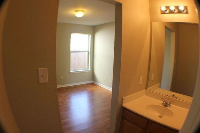 2200 Bakers WAY, Cedar Park, TX 78613