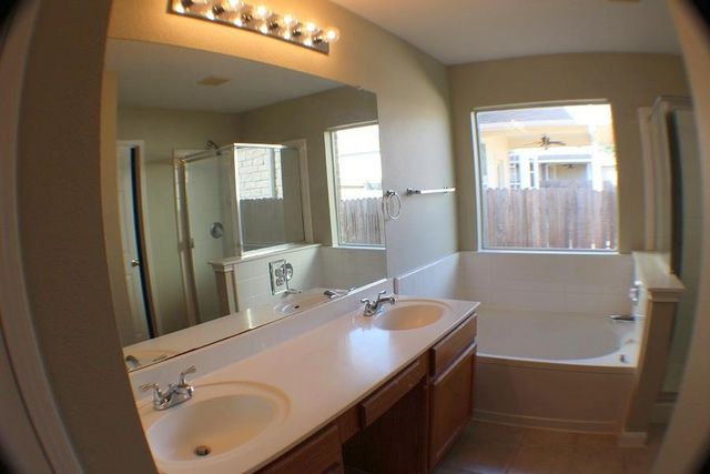 2200 Bakers WAY, Cedar Park, TX 78613