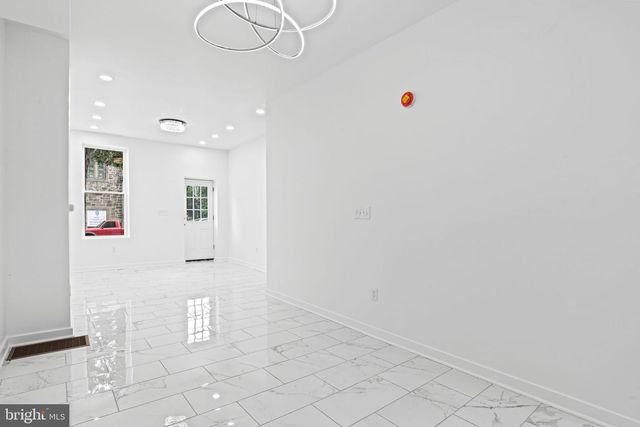 2214 N 6TH STREET, Harrisburg, PA 17110