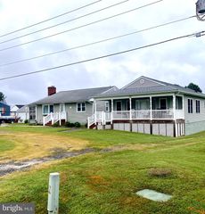 8043 CHANCELLOR RD, Fredericksburg, VA 22407