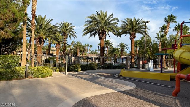 144 Temple Wood Court, Las Vegas, NV 89148