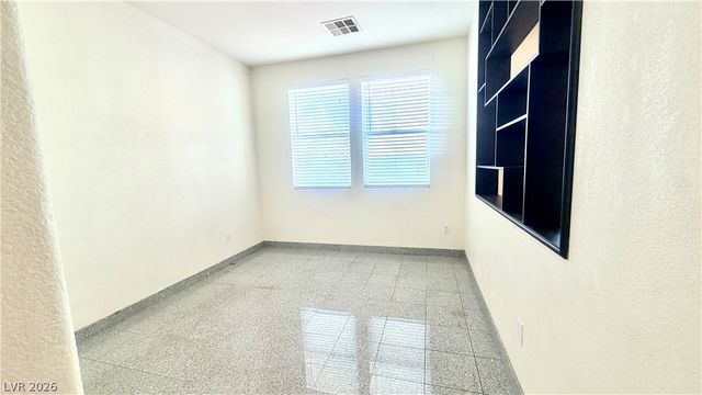 144 Temple Wood Court, Las Vegas, NV 89148