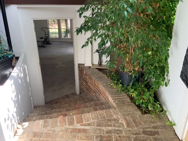 2415 Skyline Drive, Irving, TX 75038