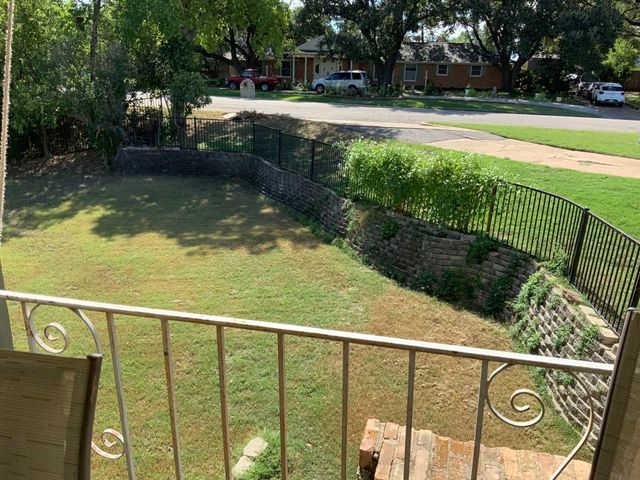 2415 Skyline Drive, Irving, TX 75038