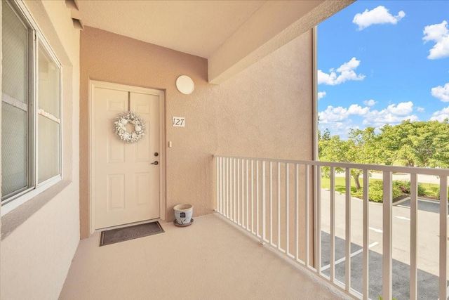 3322 PURPLE MARTIN DRIVE 127, Punta Gorda, FL 33950