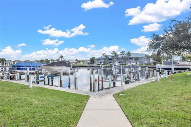 3322 PURPLE MARTIN DRIVE 127, Punta Gorda, FL 33950
