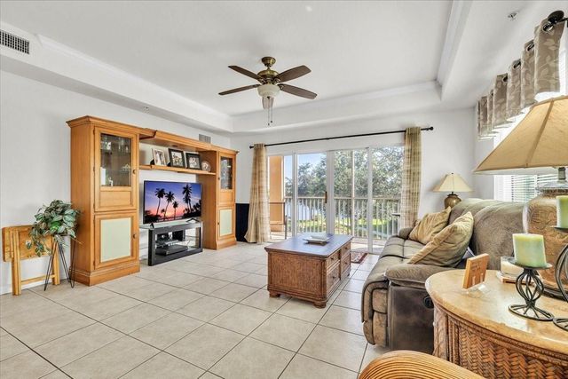 3322 PURPLE MARTIN DRIVE 127, Punta Gorda, FL 33950